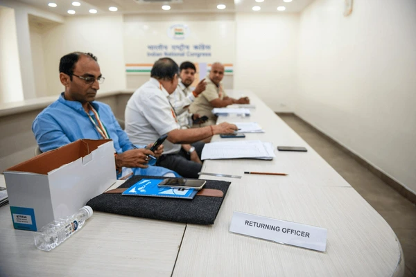 Booth Committee Image